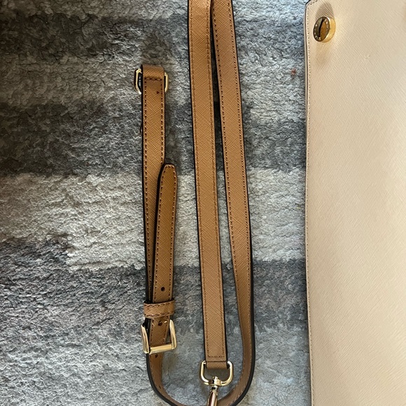 Michael Kors handbag - Picture 6 of 12